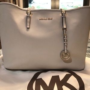 MICHAEL KORS leather cream large shoulder bag
